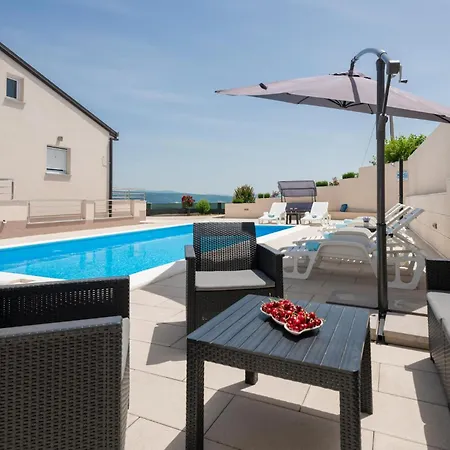Gorgeous In Lokvicici With Wifi Holiday home Lokvicic
