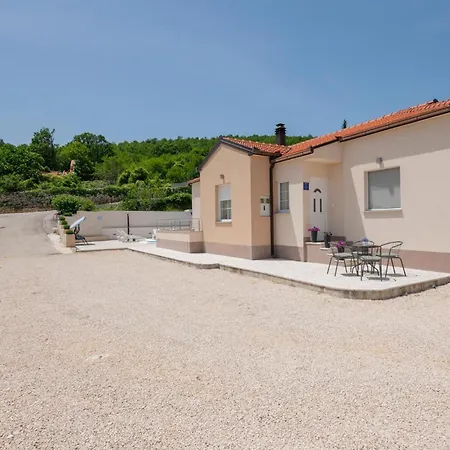 Gorgeous In Lokvicici With Wifi Holiday home